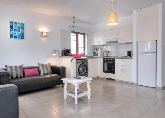 Brisas Complex, 104 * Πλάγια Μπλάνκα