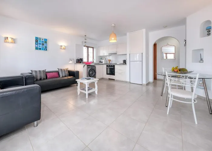 Brisas Complex, 104 Dom wakacyjny