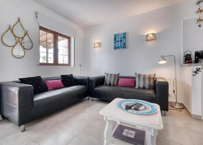 Brisas Complex, 104 Σπίτι διακοπών